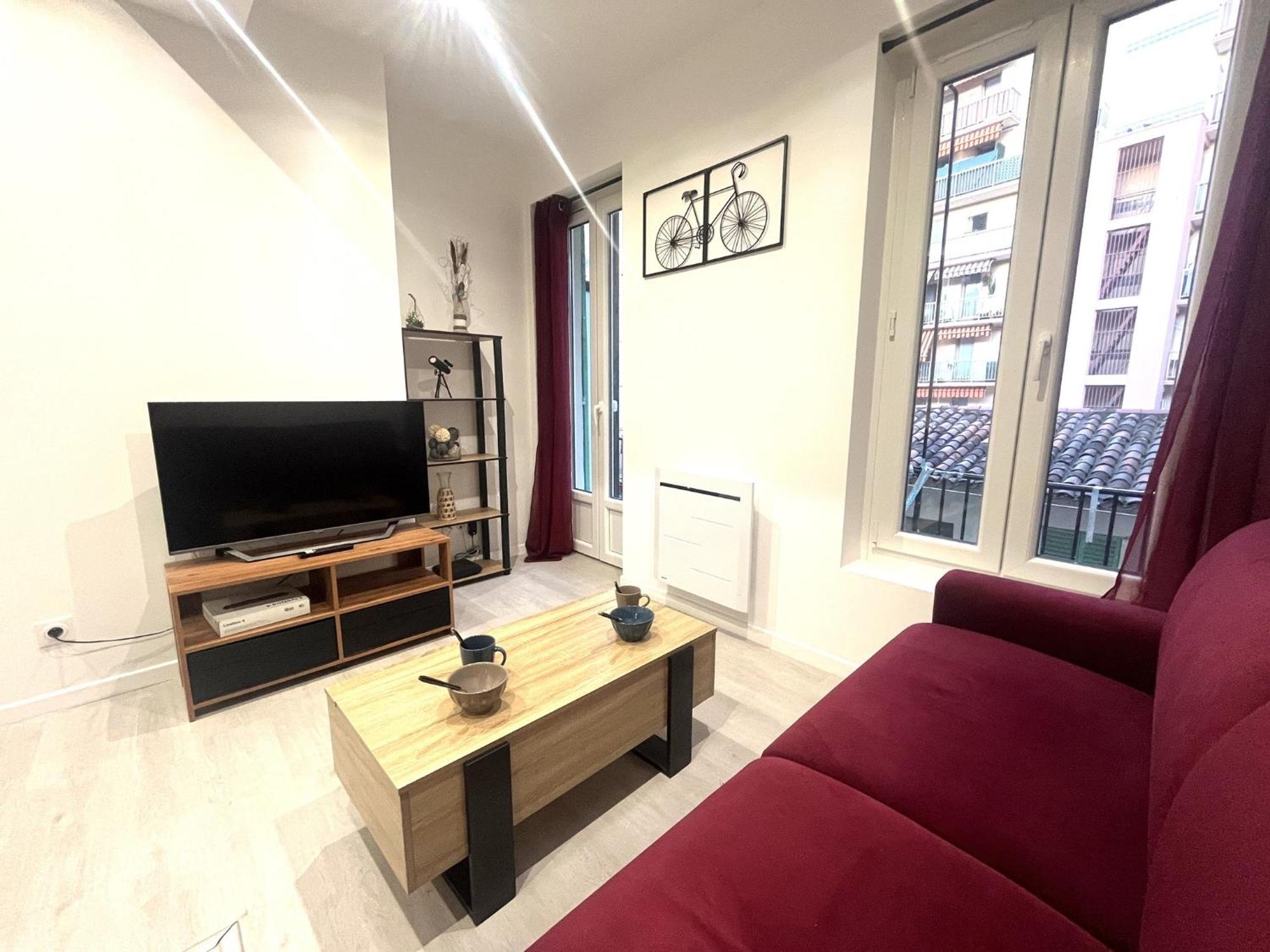 Republique Centre 21 Apartment *